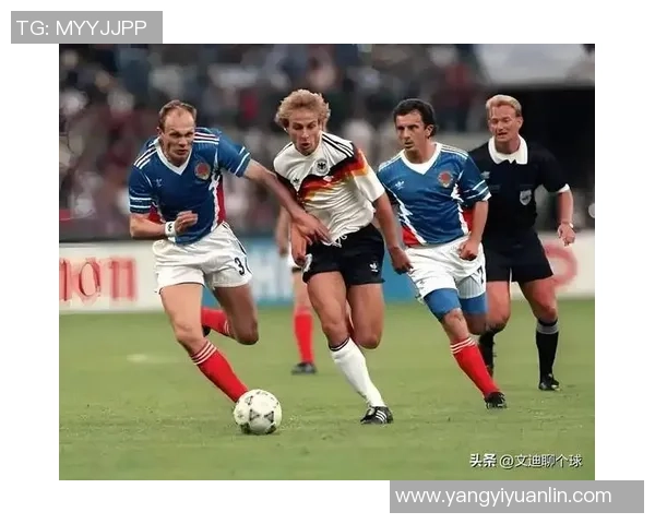 7月23日出生的足球巨星是谁 他在球场上的传奇与成就解析 7月23日出生的足球巨星是谁 他在球场上的传奇与成就解析