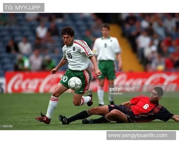 拥有奥运会冠军荣耀的足球球星揭秘背后的成功故事与成长历程